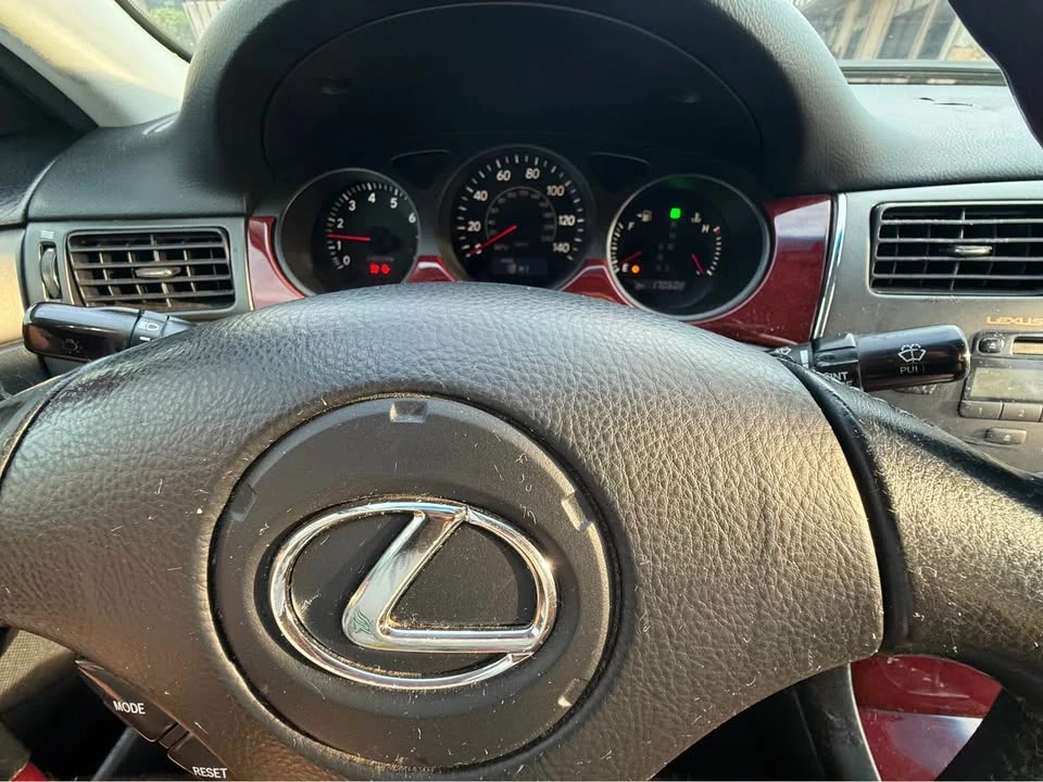 2002 Lexus ES 4th Gen - Image 4 of 10