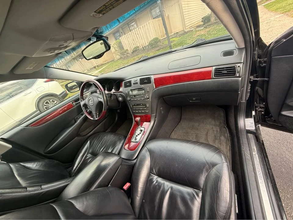 2002 Lexus ES 4th Gen - Image 2 of 10