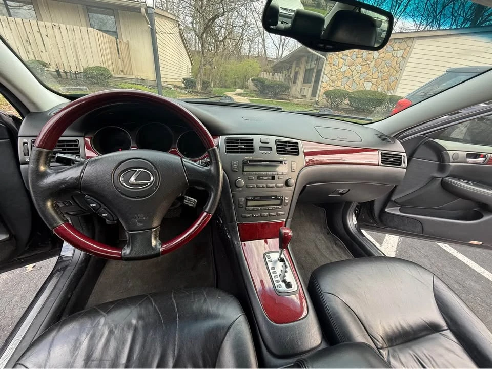 2002 Lexus ES 4th Gen - Image 5 of 11