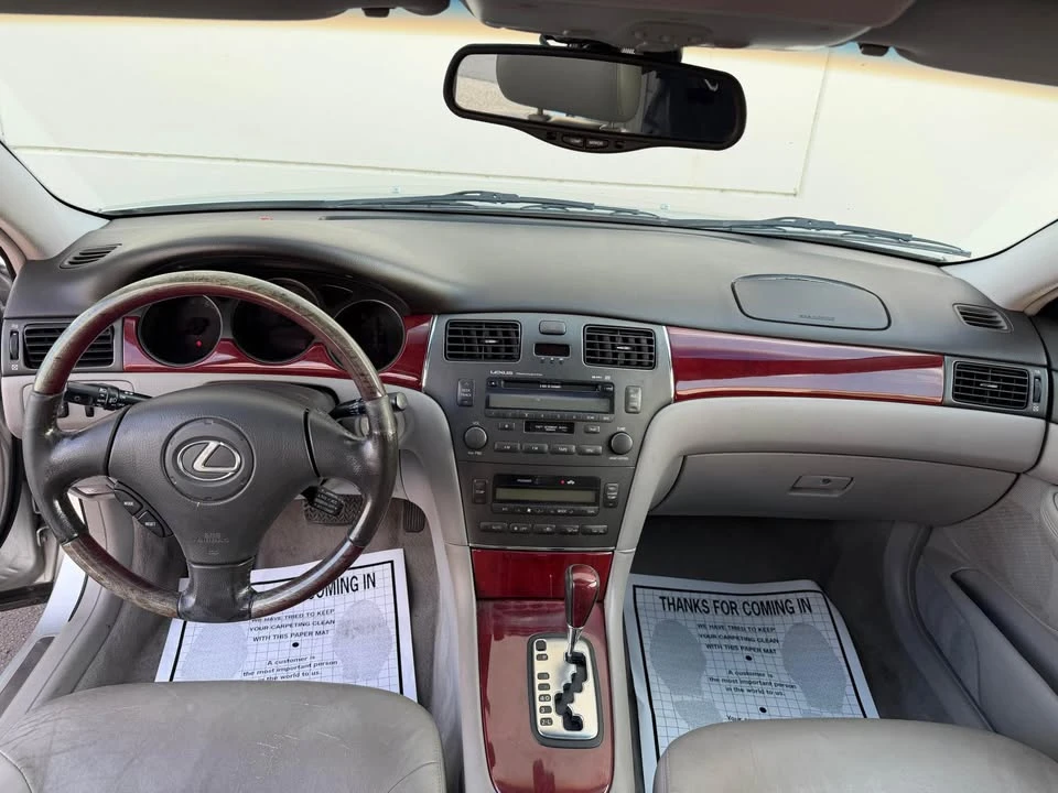 2002 Lexus ES 4th Gen - Image 10 of 14