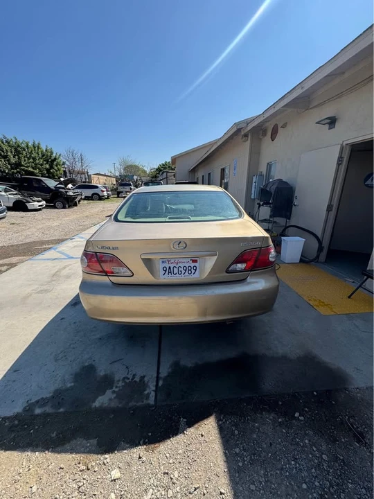 2002 Lexus ES 4th Gen - Image 4 of 8
