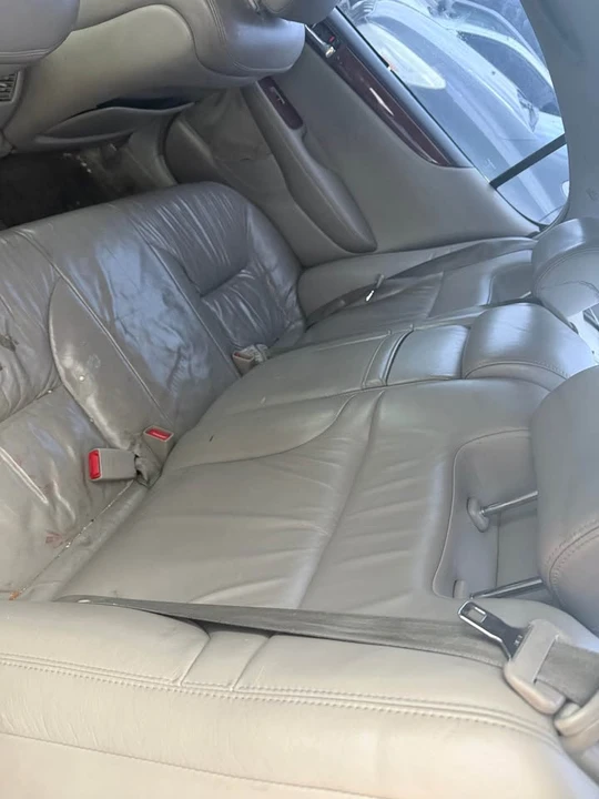 2002 Lexus ES 4th Gen - Image 11 of 13