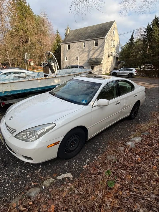 2002 Lexus ES 4th Gen - Image 5 of 8