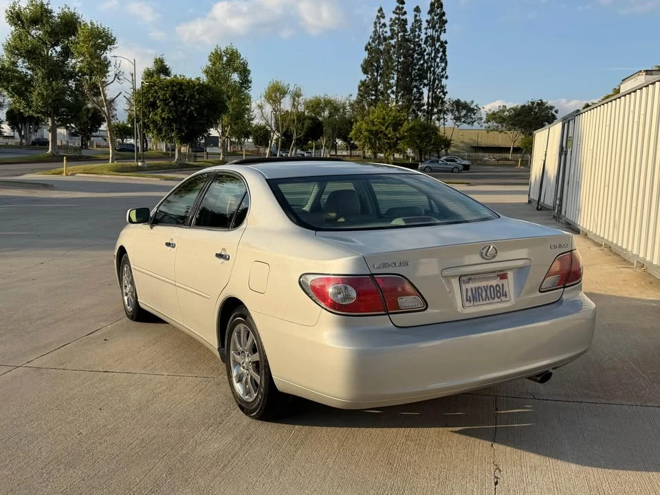 2002 Lexus ES 4th Gen - Image 5 of 16