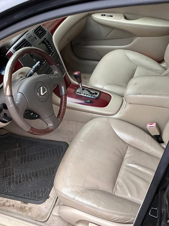 2002 Lexus ES 4th Gen - Image 4 of 5