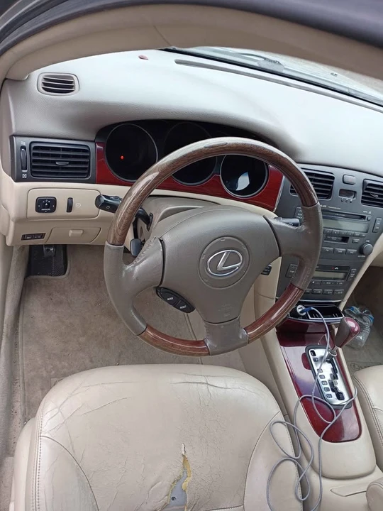 2002 Lexus ES 4th Gen - Image 6 of 13