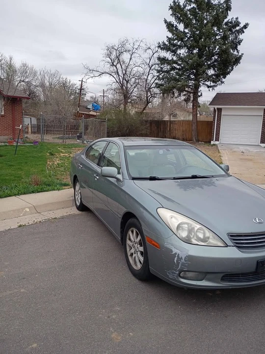 2002 Lexus ES 4th Gen - Image 2 of 13