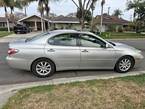 2002 Lexus ES 300 Sedan