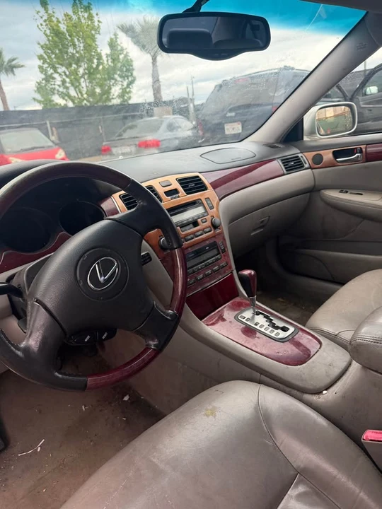2002 Lexus ES 4th Gen - Image 8 of 13
