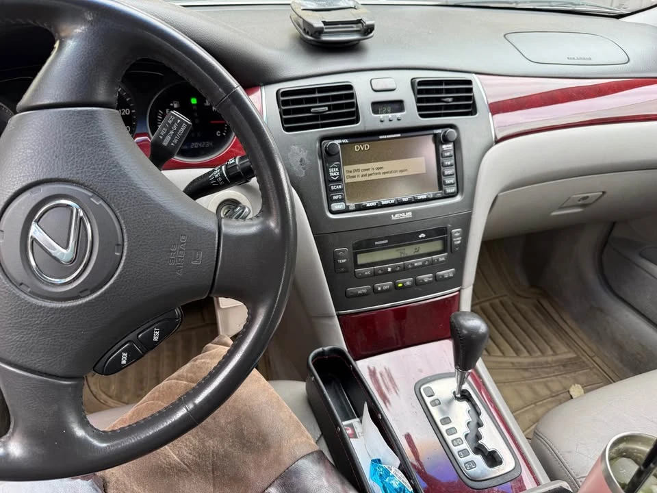 2002 Lexus ES 4th Gen - Image 7 of 8