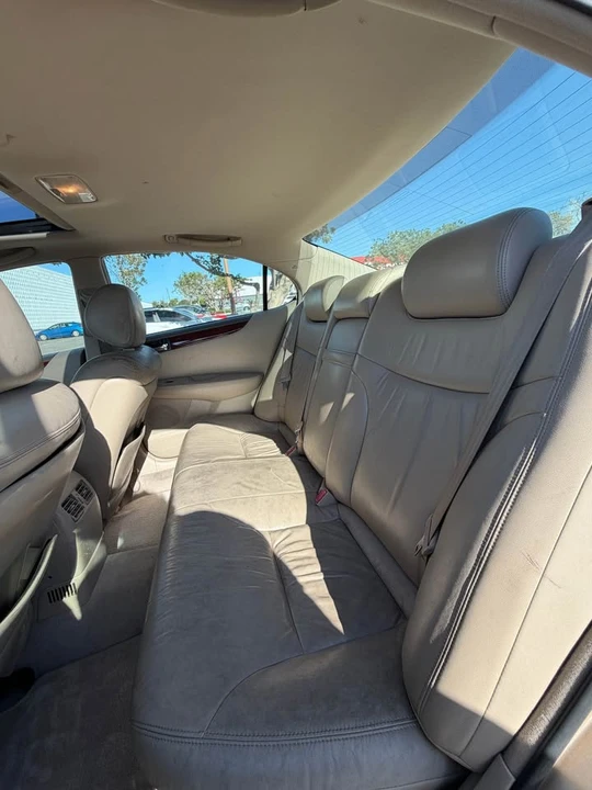 2002 Lexus ES 4th Gen - Image 13 of 18