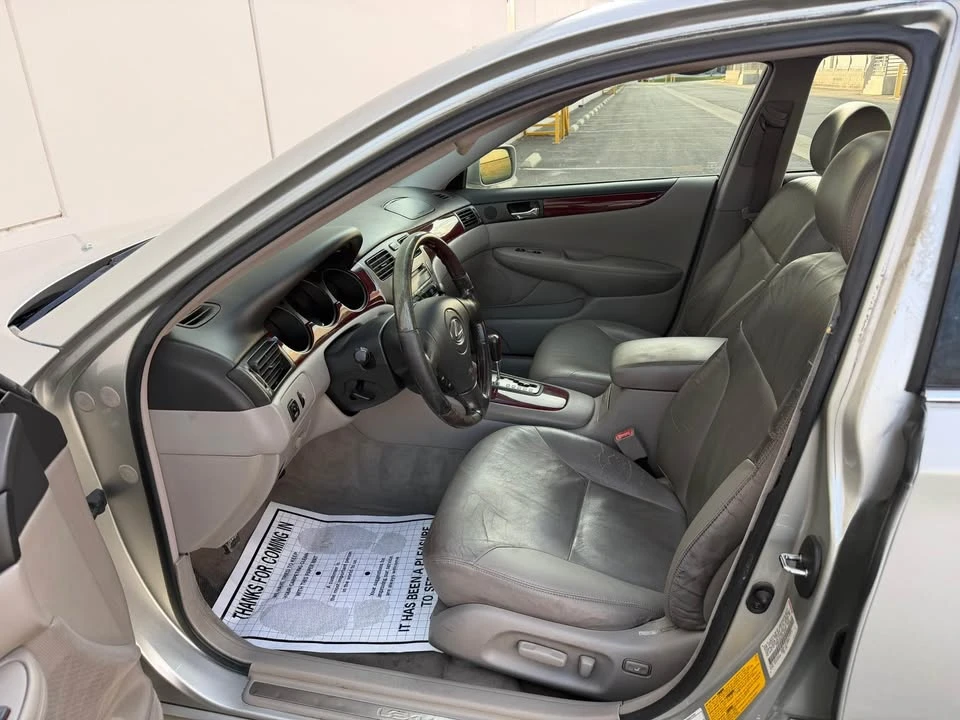 2002 Lexus ES 4th Gen - Image 11 of 14
