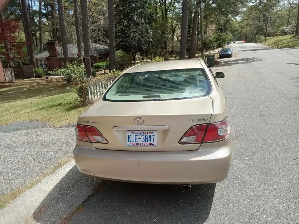 2002 Lexus ES 4th Gen - Image 4 of 6