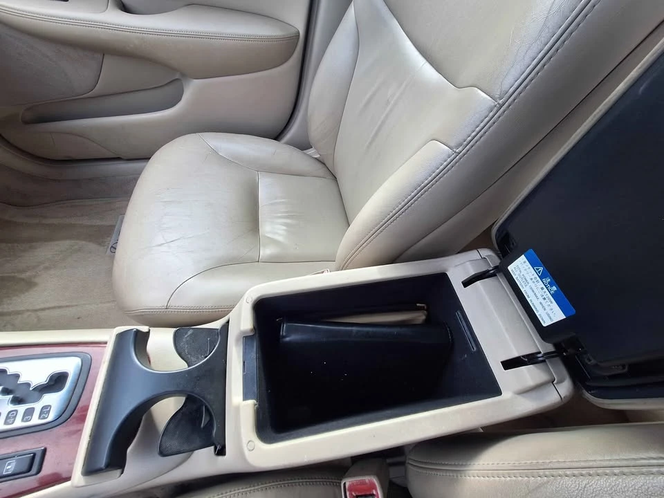 2002 Lexus ES 4th Gen - Image 9 of 14