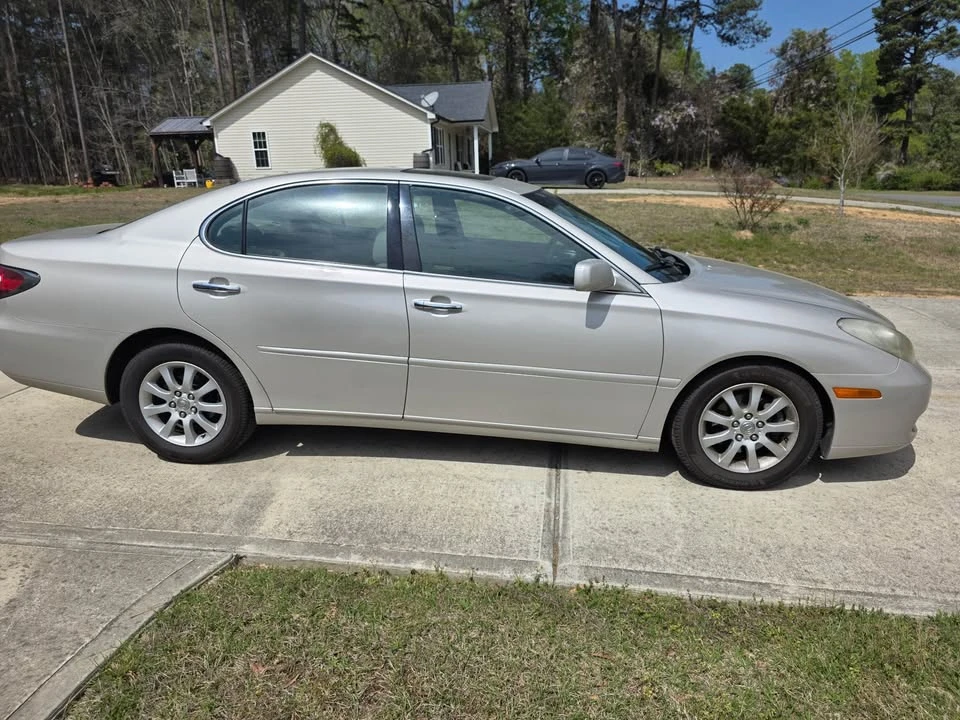 2002 Lexus ES 4th Gen - Image 4 of 4