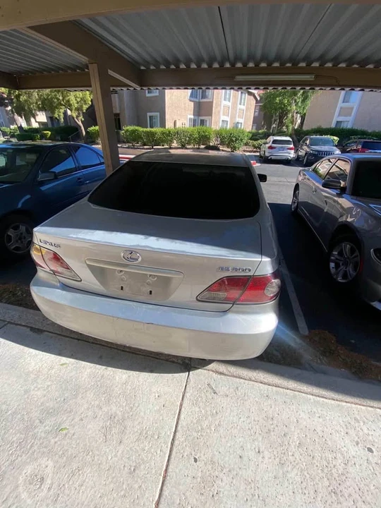 2002 Lexus ES 4th Gen - Image 4 of 4