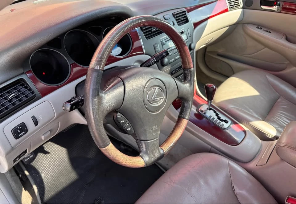 2002 Lexus ES 4th Gen - Image 18 of 20
