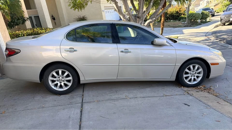 2002 Lexus ES 4th Gen - Image 4 of 6