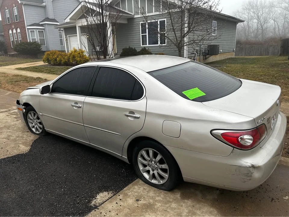 2002 Lexus ES 4th Gen - Image 4 of 5