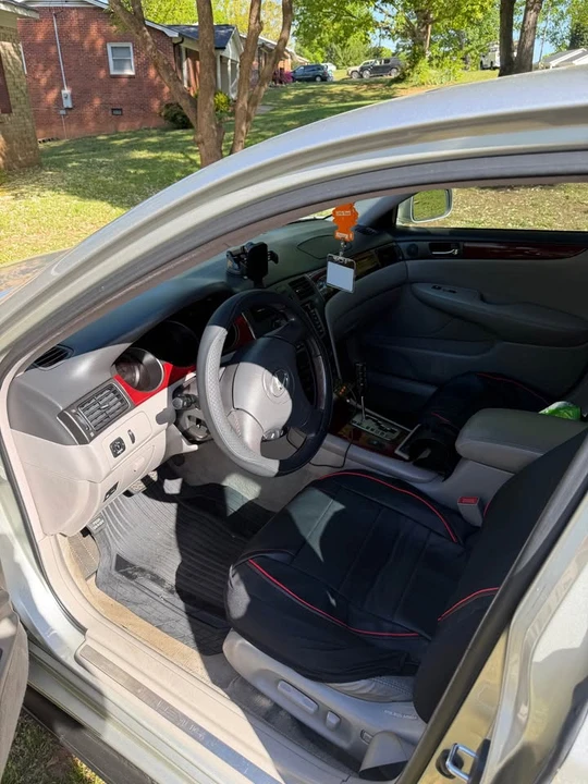 2002 Lexus ES 4th Gen - Image 2 of 3