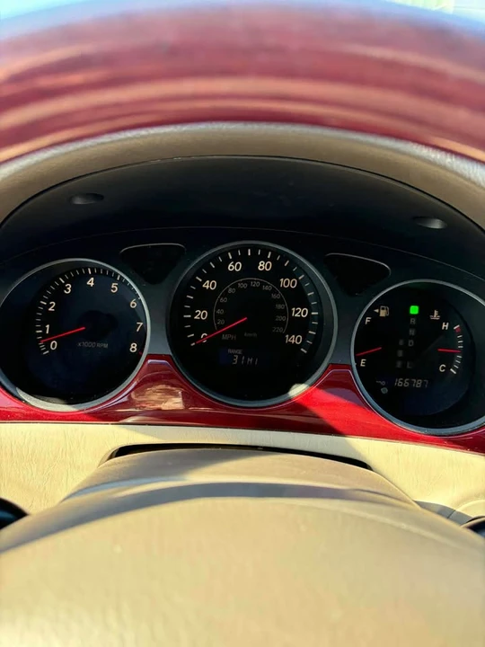 2002 Lexus ES 4th Gen - Image 11 of 18