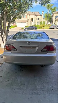 2002 Lexus ES 300 Sedan