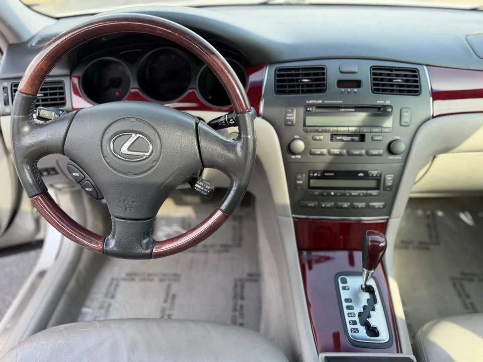 2002 Lexus ES 4th Gen - Image 5 of 9
