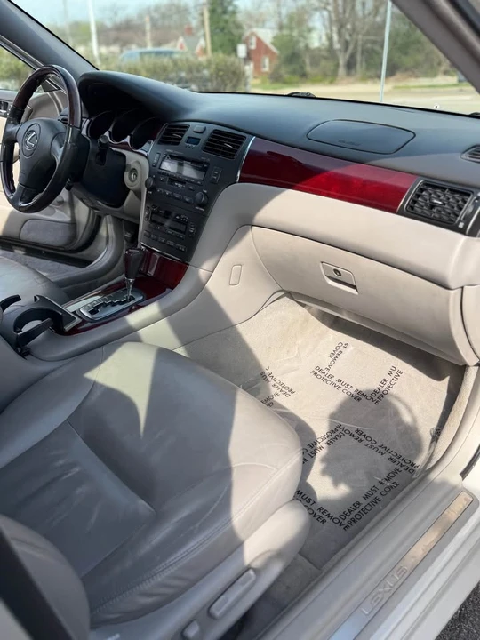 2002 Lexus ES 4th Gen - Image 7 of 9