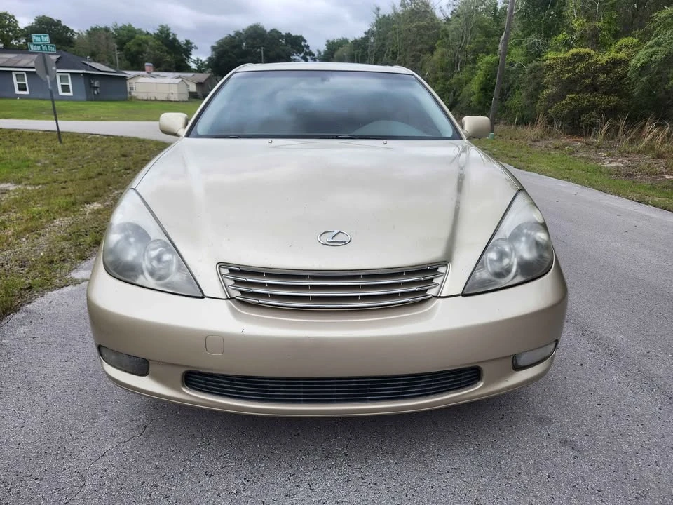 2002 Lexus ES 4th Gen - Image 2 of 14