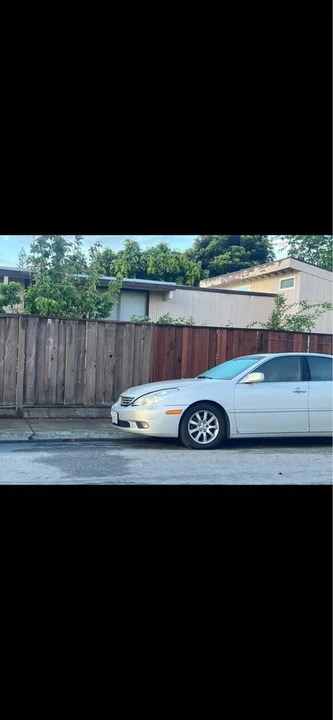 2002 Lexus ES 4th Gen - Image 2 of 3