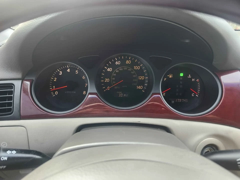 2002 Lexus ES 4th Gen - Image 12 of 14