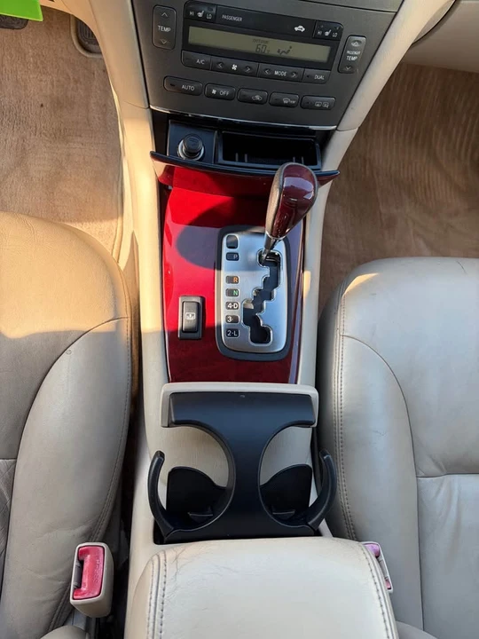 2002 Lexus ES 4th Gen - Image 11 of 15