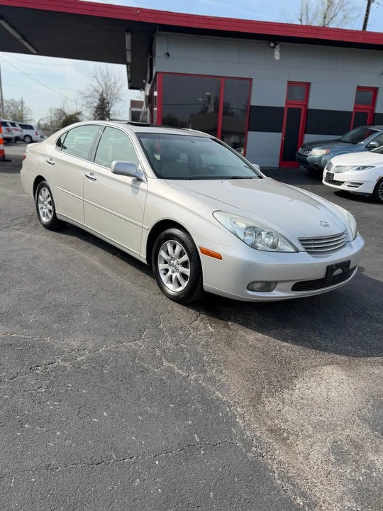 2002 Lexus ES 4th Gen - Image 2 of 9