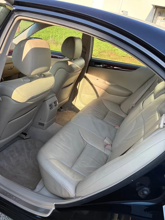 2002 Lexus ES 4th Gen - Image 13 of 15