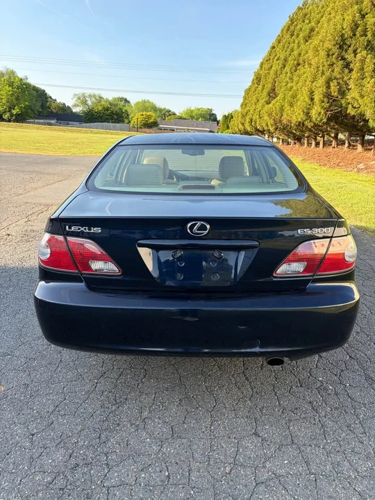 2002 Lexus ES 4th Gen - Image 5 of 15