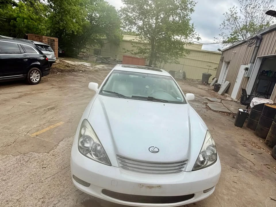 2002 Lexus ES 4th Gen - Image 11 of 11