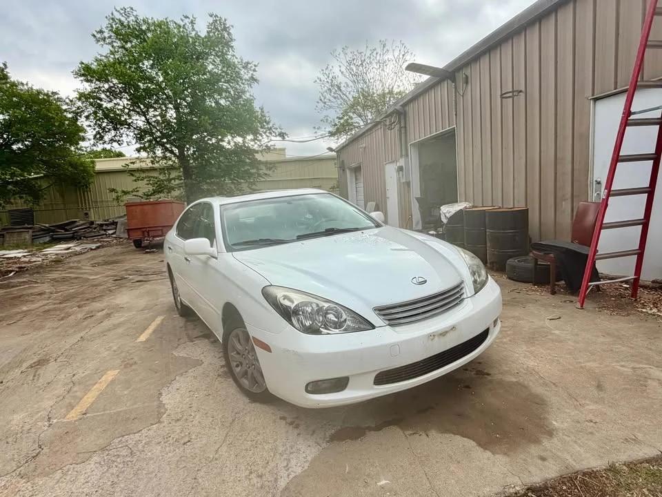 2002 Lexus ES 4th Gen - Image 5 of 11