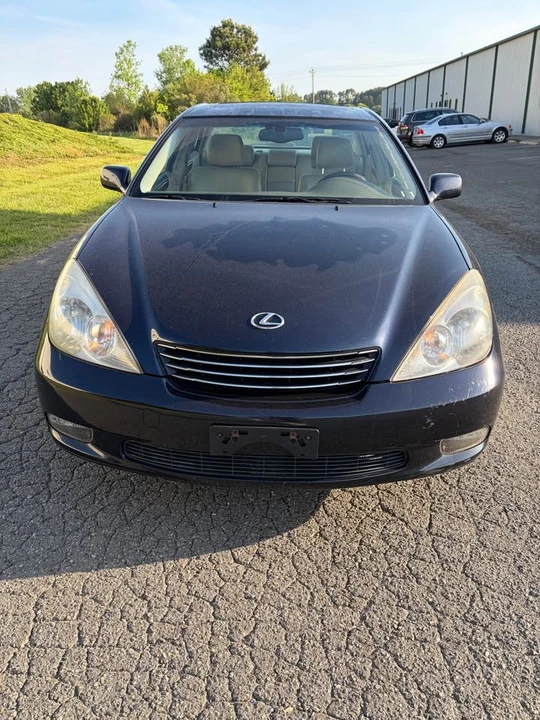 2002 Lexus ES 4th Gen - Image 3 of 15