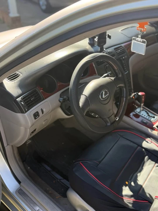 2002 Lexus ES 4th Gen - Image 3 of 4
