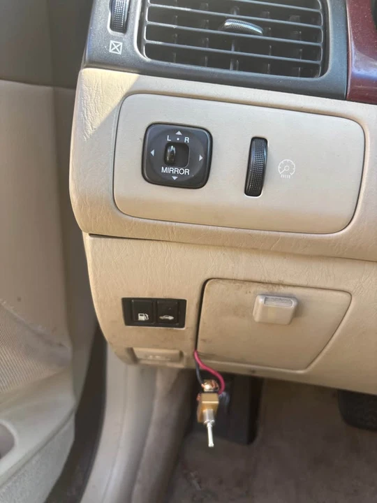 2002 Lexus ES 4th Gen - Image 4 of 10