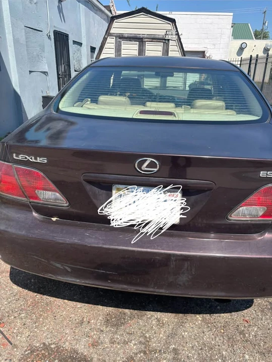 2002 Lexus ES 4th Gen - Image 8 of 10