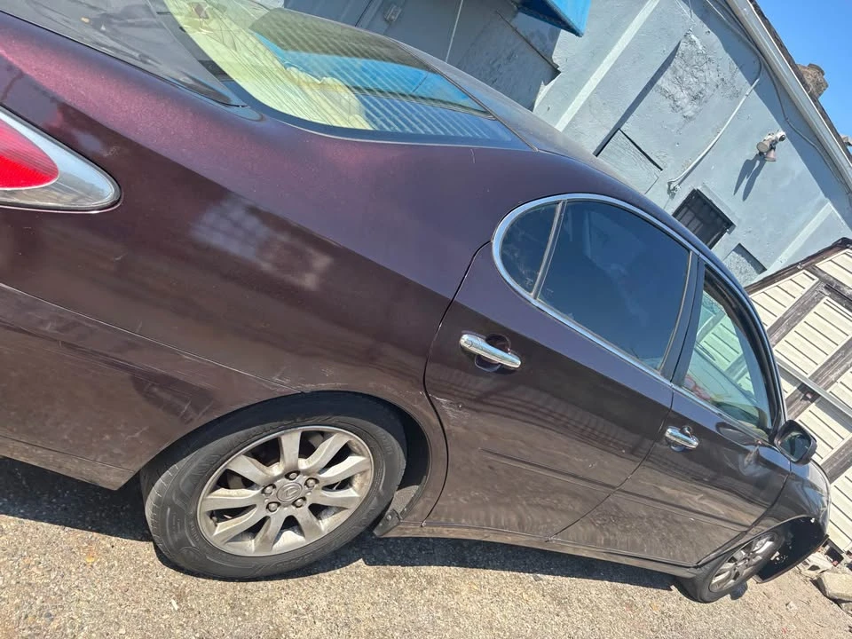 2002 Lexus ES 4th Gen - Image 5 of 10