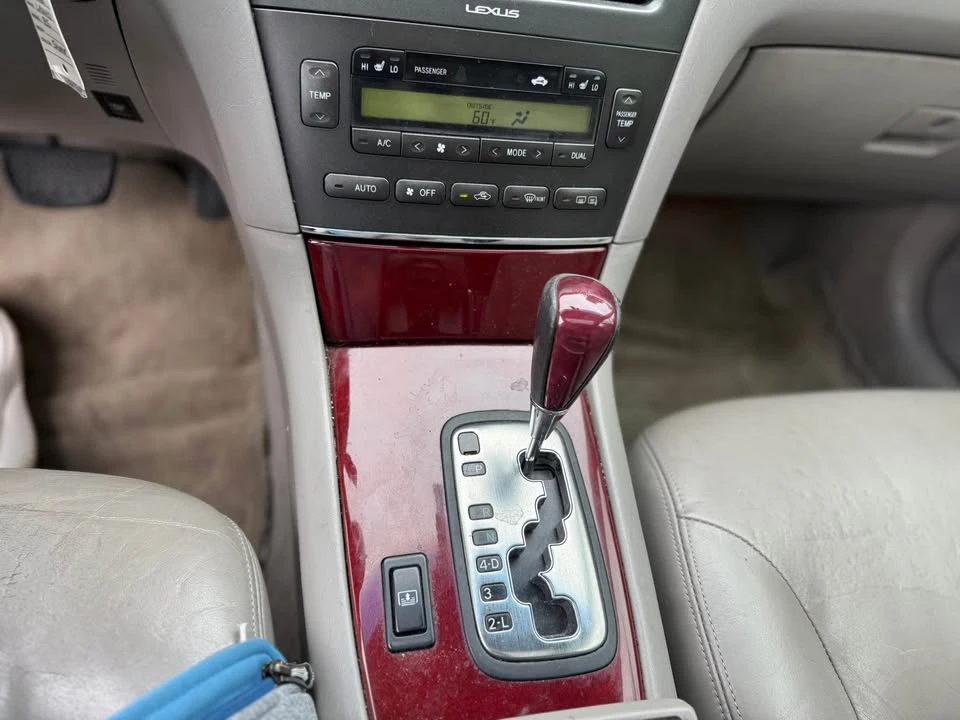 2002 Lexus ES 4th Gen - Image 19 of 20