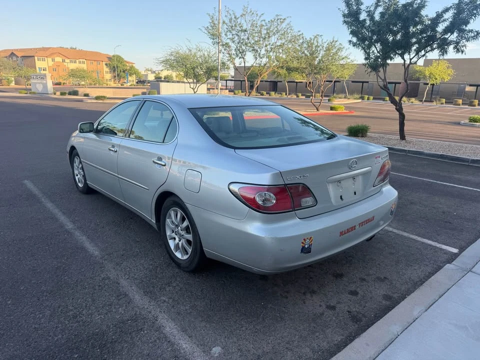 2002 Lexus ES 4th Gen - Image 3 of 10