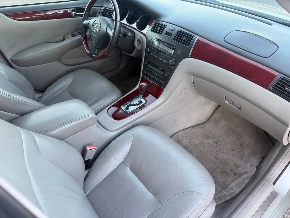 2002 Lexus ES 4th Gen - Image 7 of 10