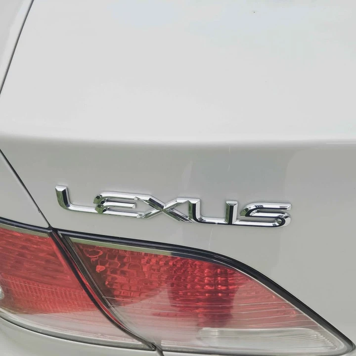2002 Lexus ES 4th Gen - Image 4 of 17