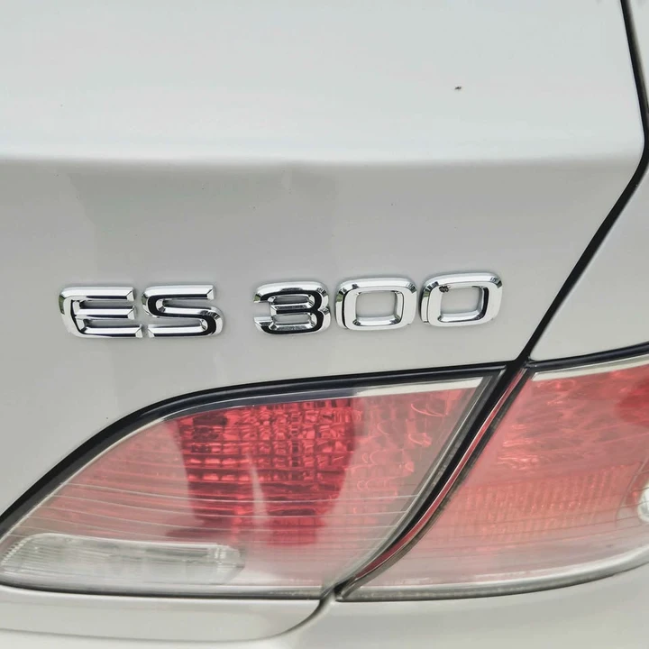 2002 Lexus ES 4th Gen - Image 5 of 17