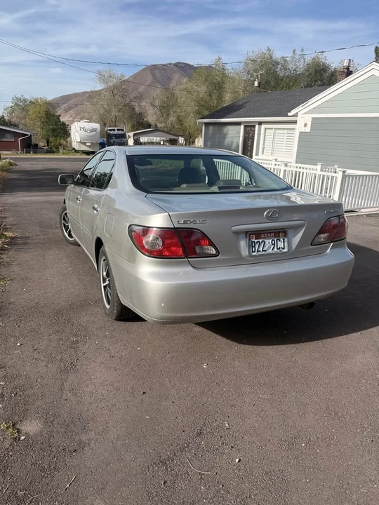 2002 Lexus ES 4th Gen - Image 3 of 10