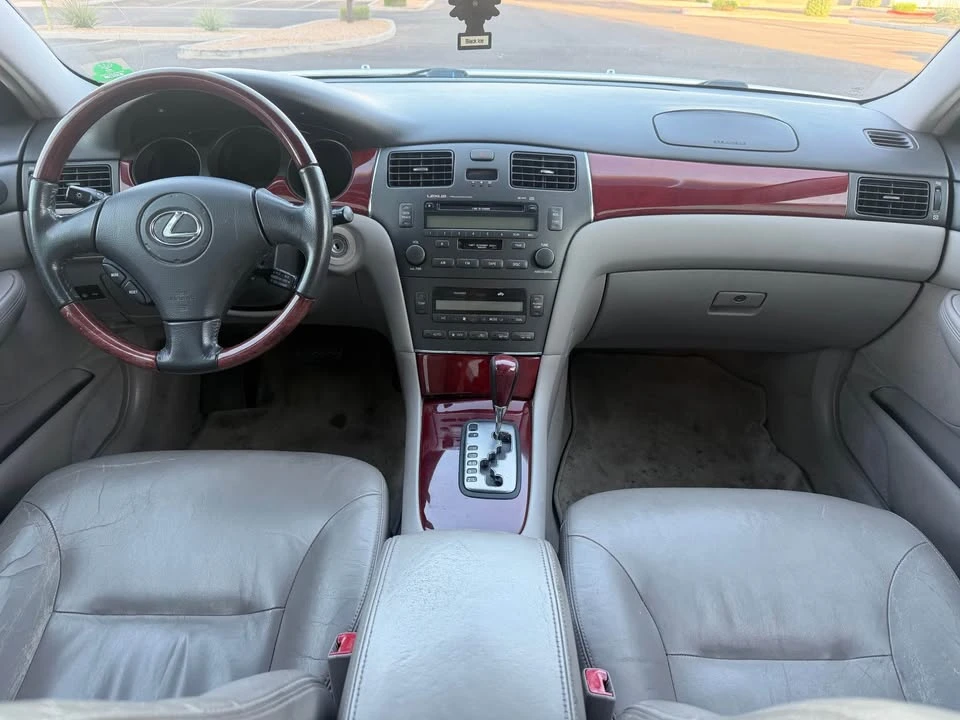 2002 Lexus ES 4th Gen - Image 9 of 10