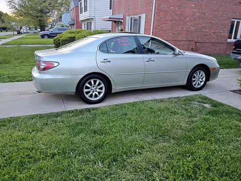 2002 Lexus ES 300 Sedan